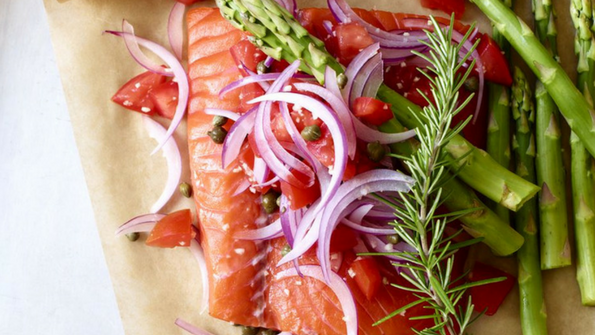Steamed Salmon with Asparagus and Rosemary