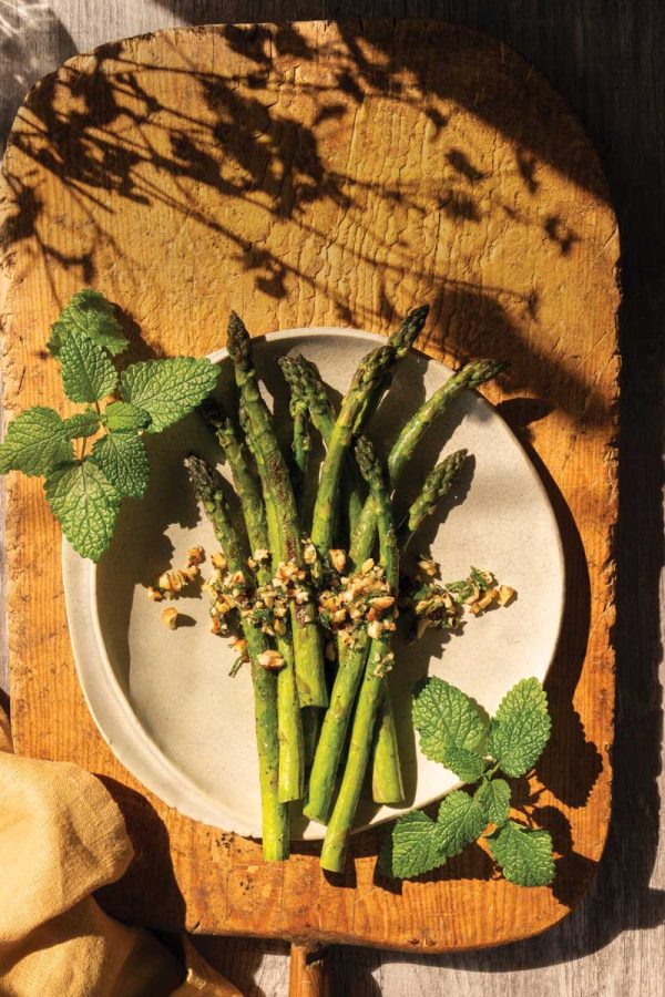 Fire grilled wild asparagus