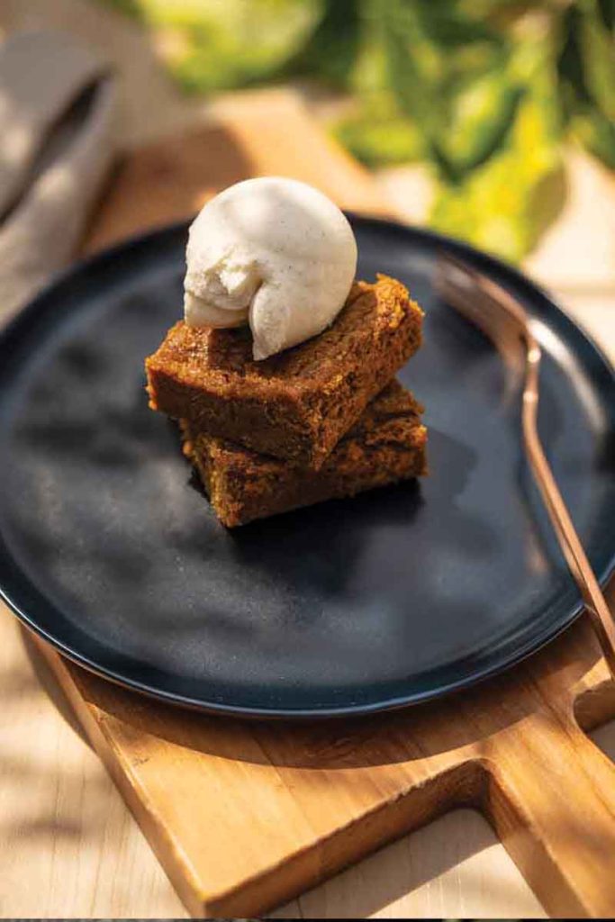 Spiced squash blondies