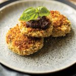 Crabby cakes with seaweed pesto