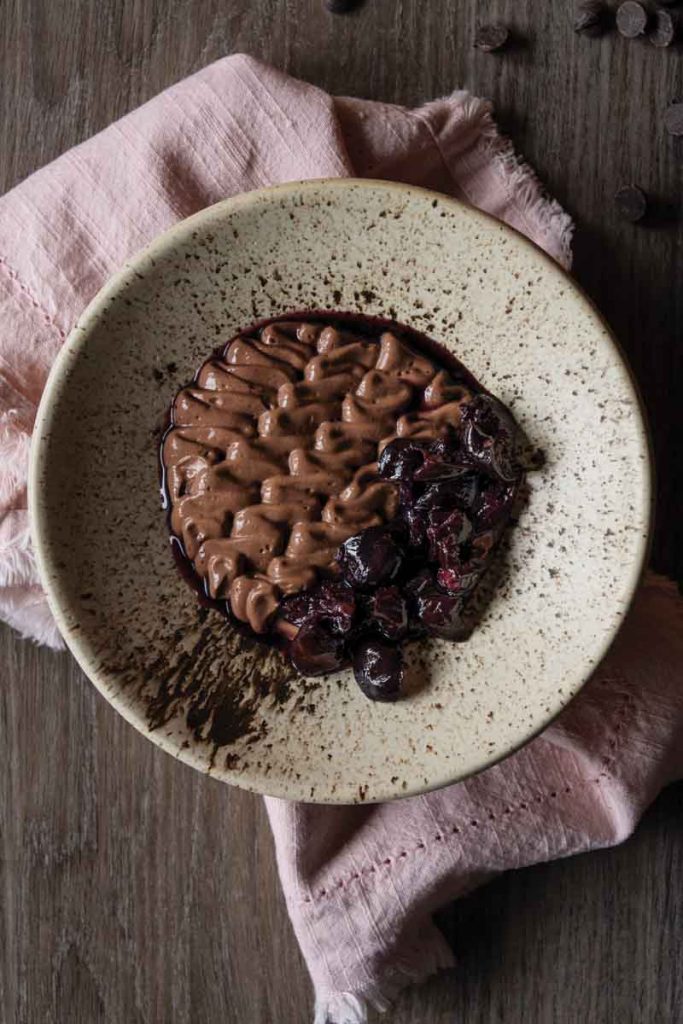 Mayan Fudge Cakes with Raspberry Coulis