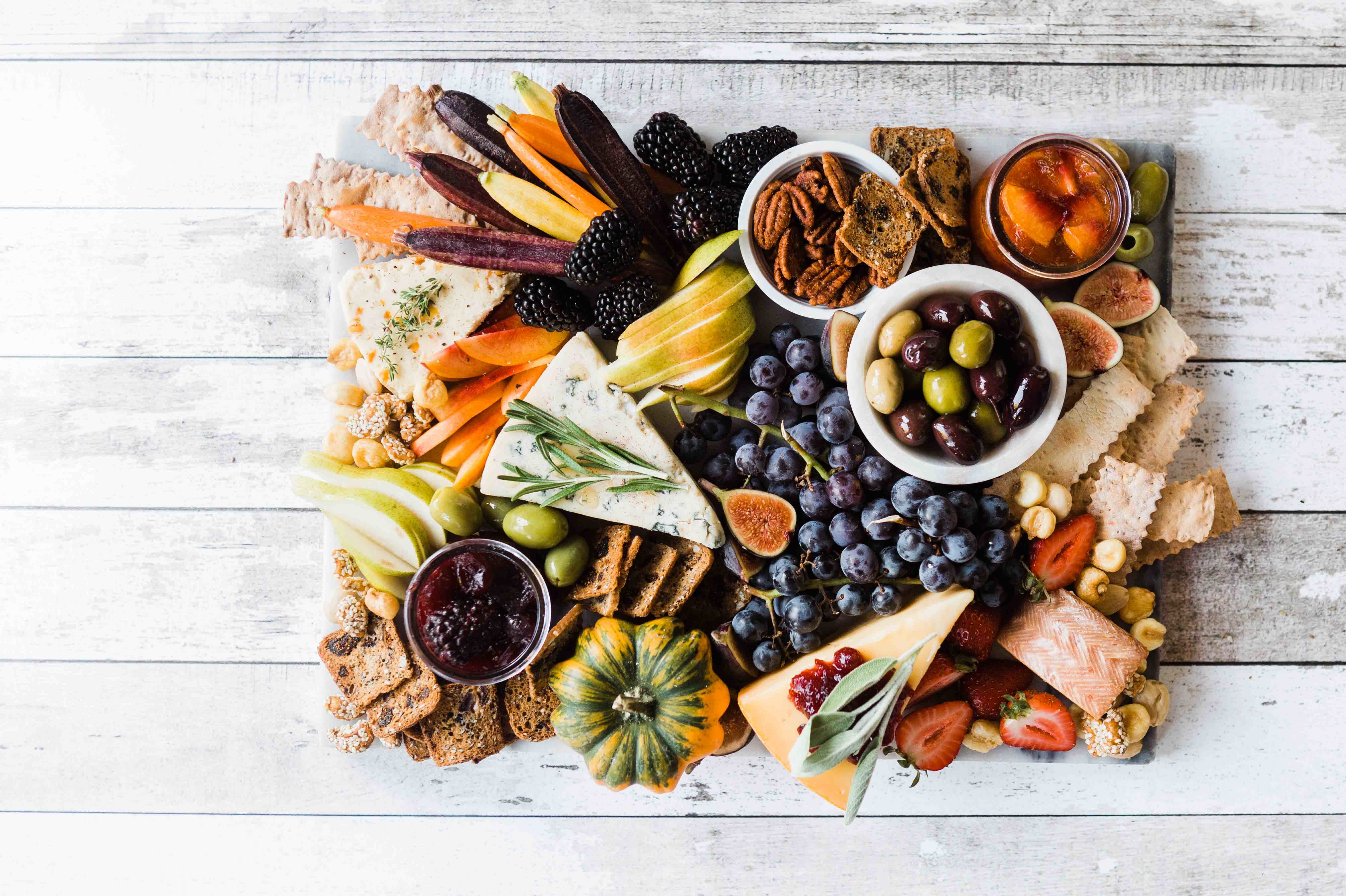 5 Tricks For Creating The Perfect Cheese Board Delicious Living 